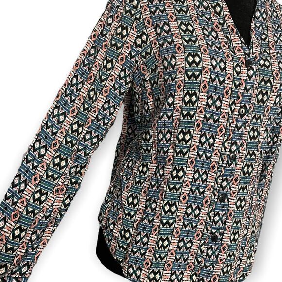 Geometric Printed Multicolored Blouse By Life Style Size Medium Casual Workwear - Picture 7 of 7